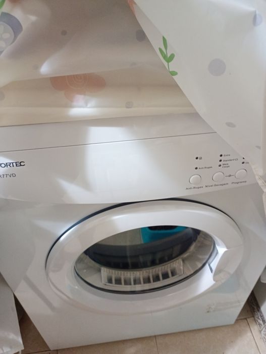 Máquina secar roupa