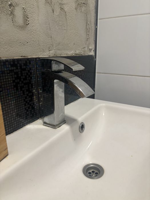 Zestaw z kamiennym blatem