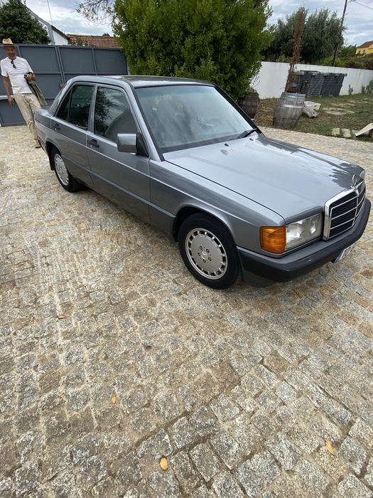 Mercedes-Benz 190E