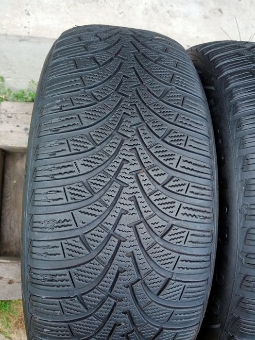 205 55 r16 Good Year UltraGrip 9