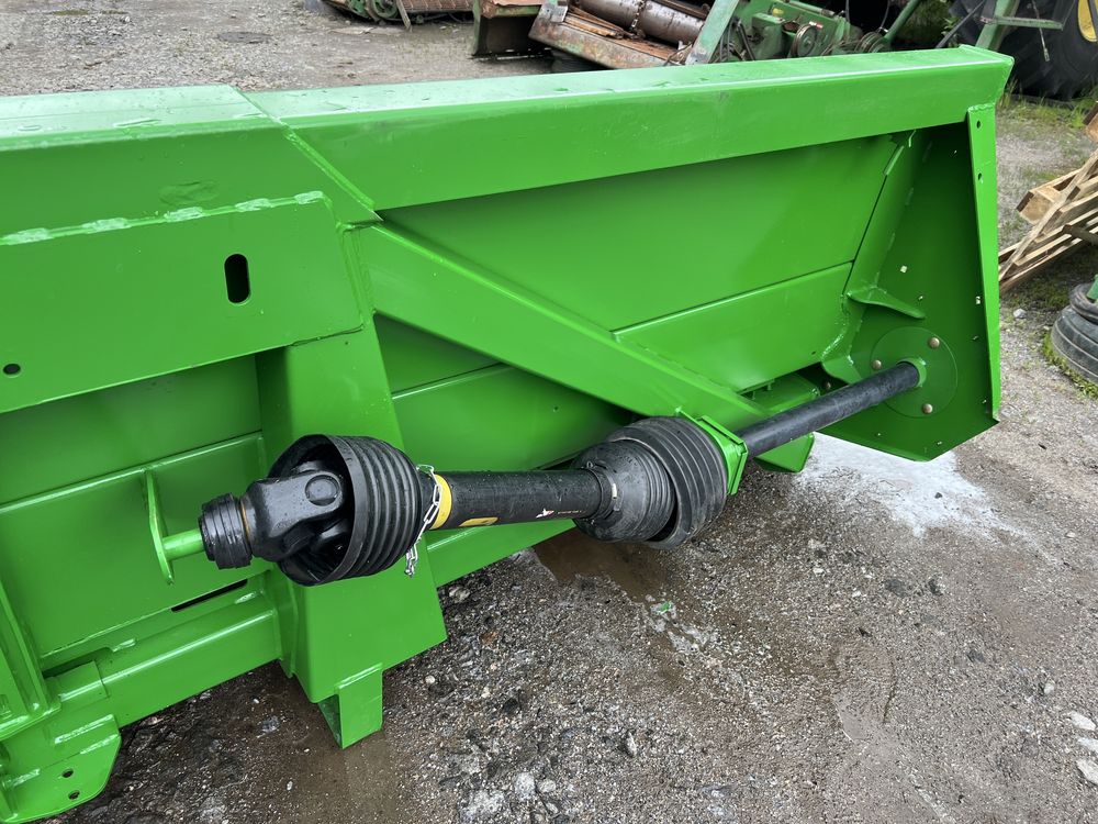 JOHN DEERE 608C кукурузная жатка Джон Дір 608C