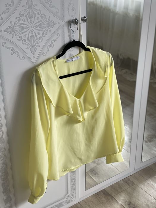 блузка лимонного кольору укр бренду pink розмір S-L