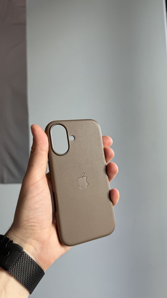 Skorzane Magsafe etui do Iphone 16 w kolorze Bezowym