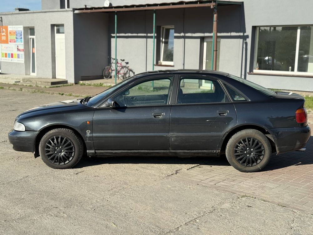 Audi A4 B5 1.8 B 125KM