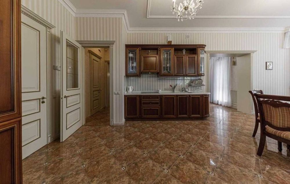 Продаж будинку для великої родини на Київському морі с.Хотянівка