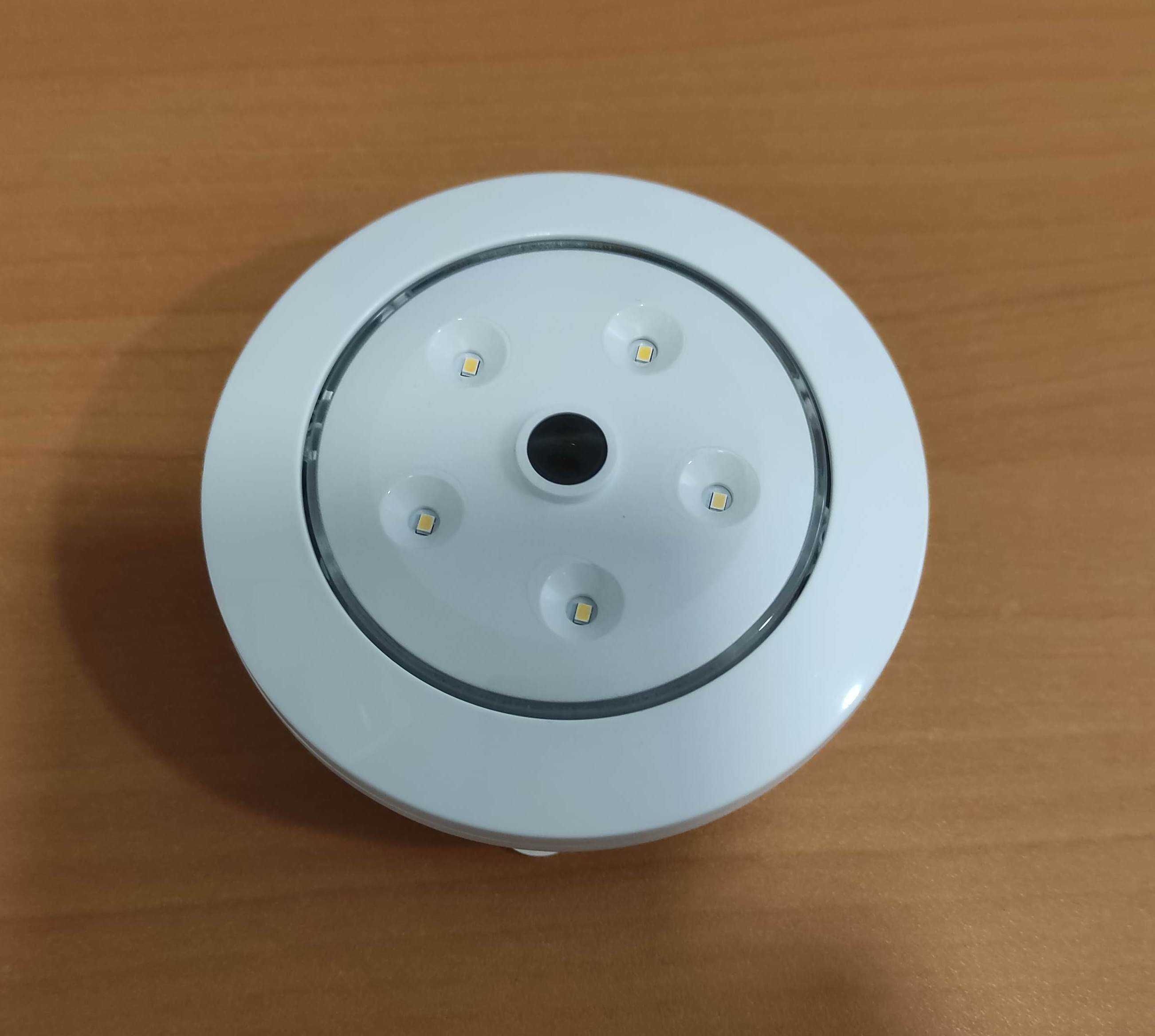 Luz led a pilhas para o teto com detetor de movimento - Nova