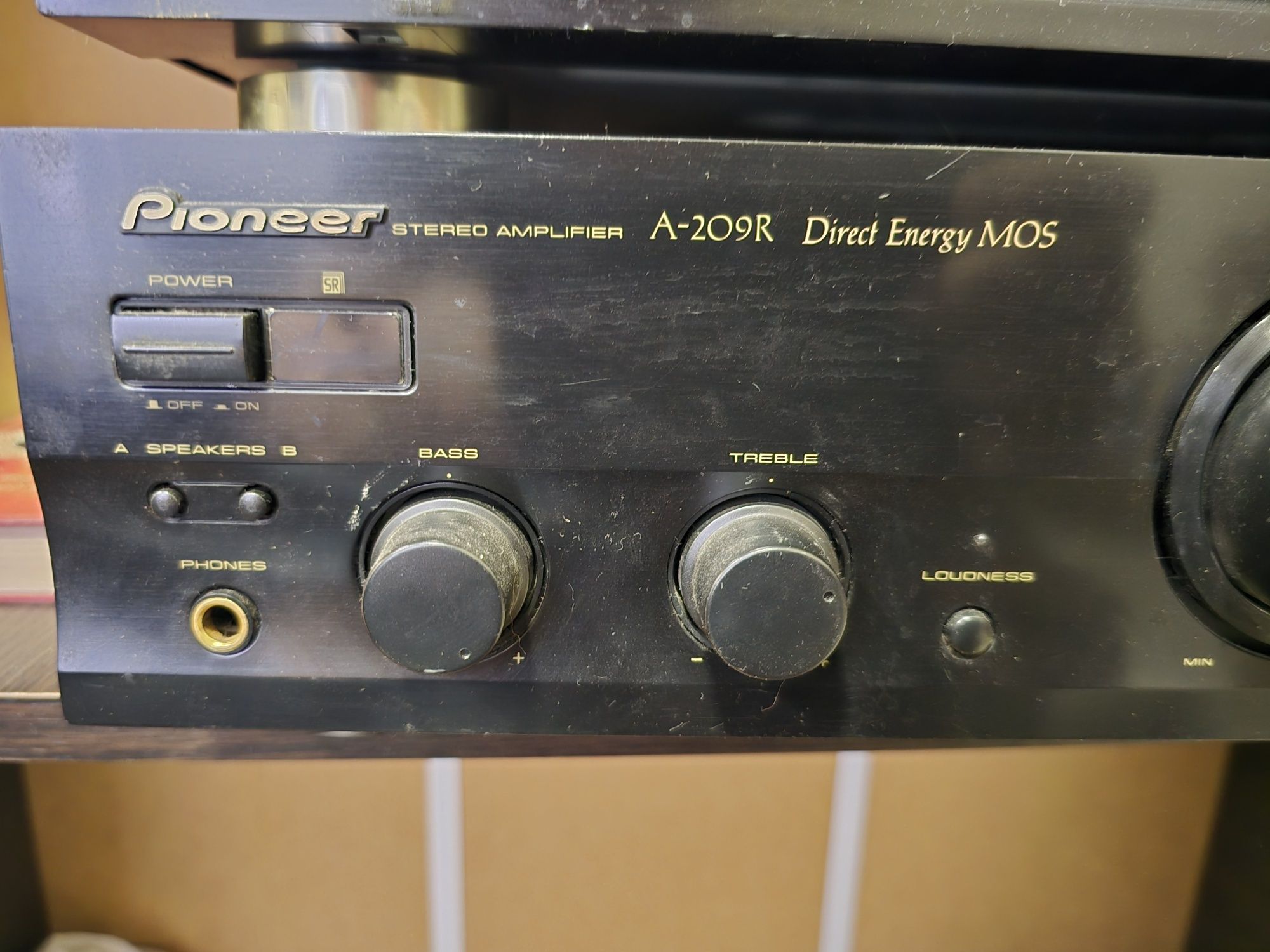 Усилитель и CD-плеер Pioneer A209-R