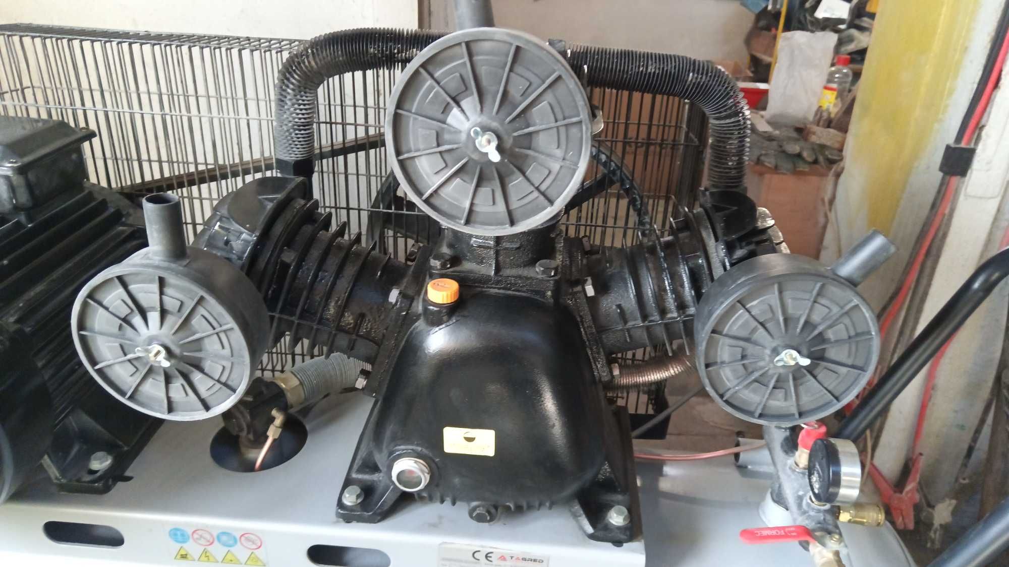 kompresor z piaskarka 100l