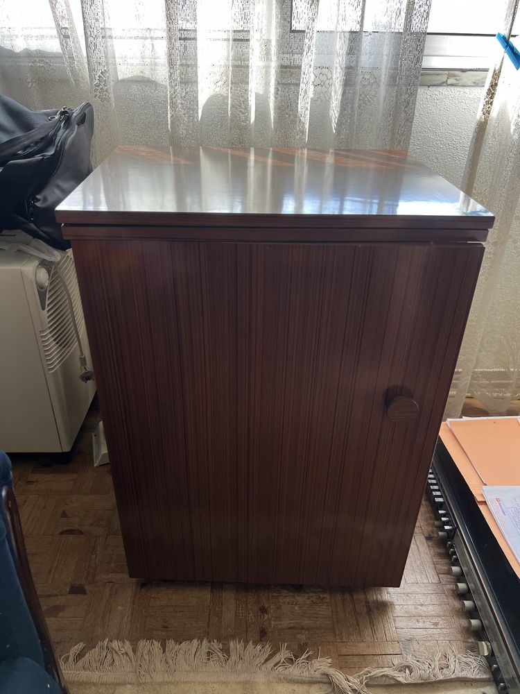 Maquina de Costura Singer c/movel