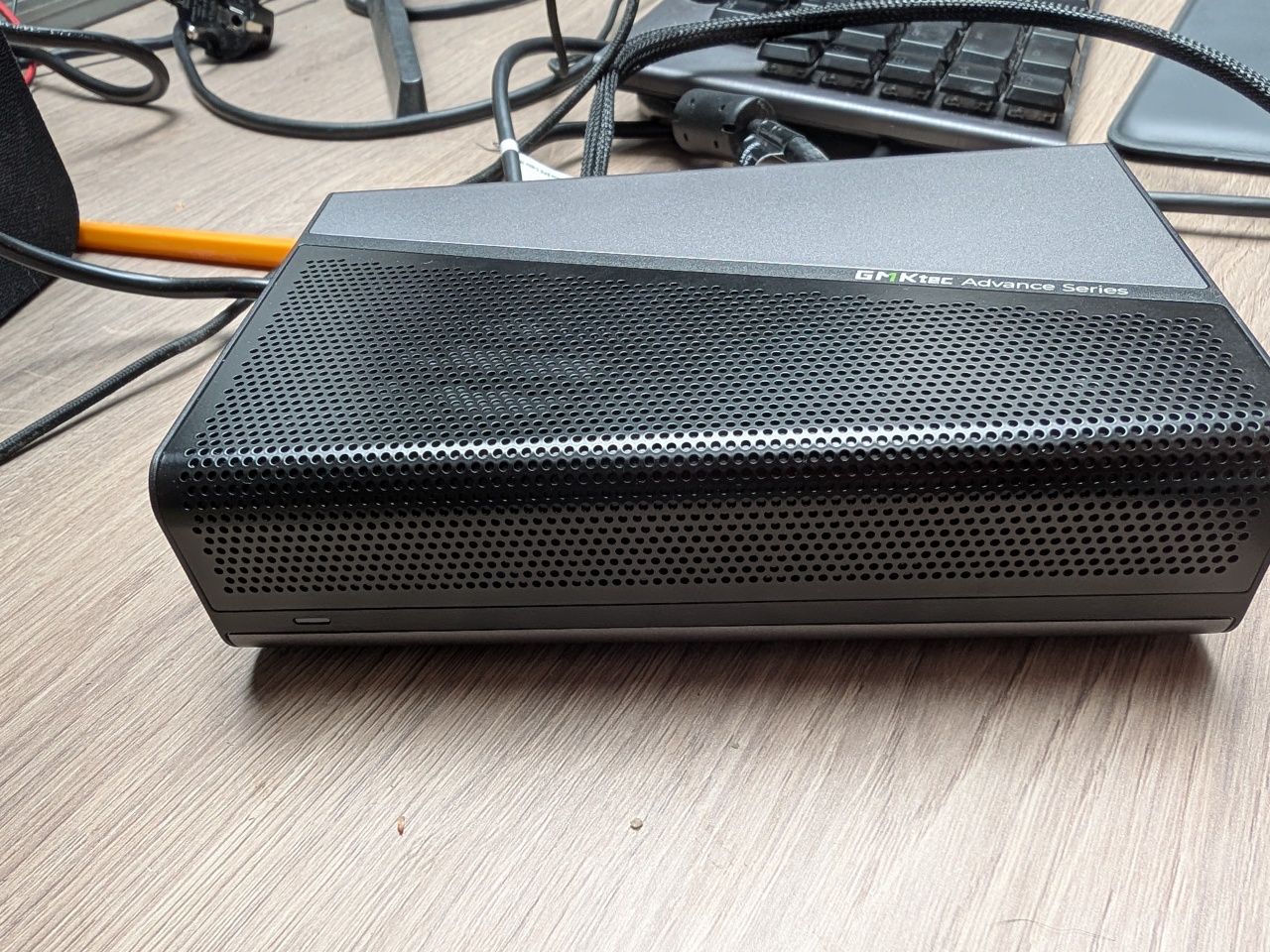 GMKtec AD-GP1 eGPU z OCuLink i USB4 Radeon Rx 7600m XT