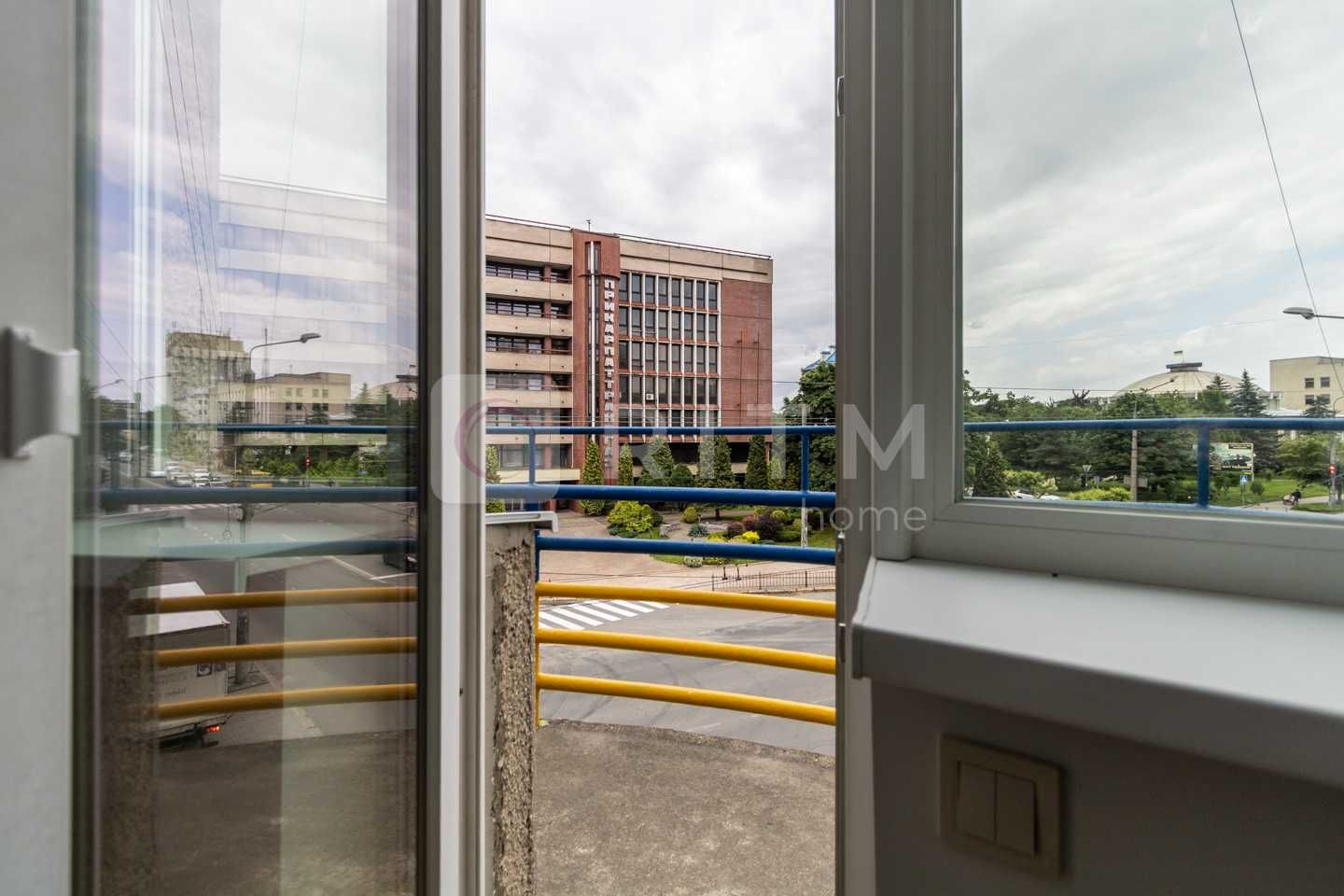 2-к. квартира в центрі міста ( Незалежності)