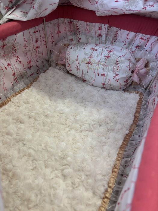 Коляска и кукла Реборн DeCuevas, модель Мартіна 82033.