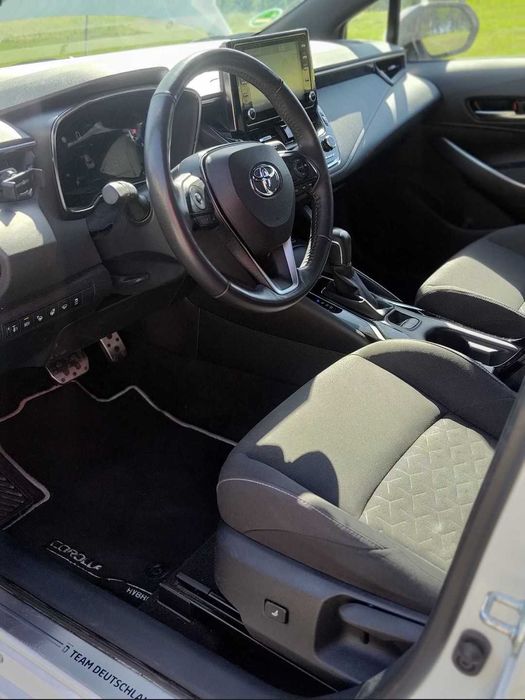 Toyota Corolla Hybrid 2.0