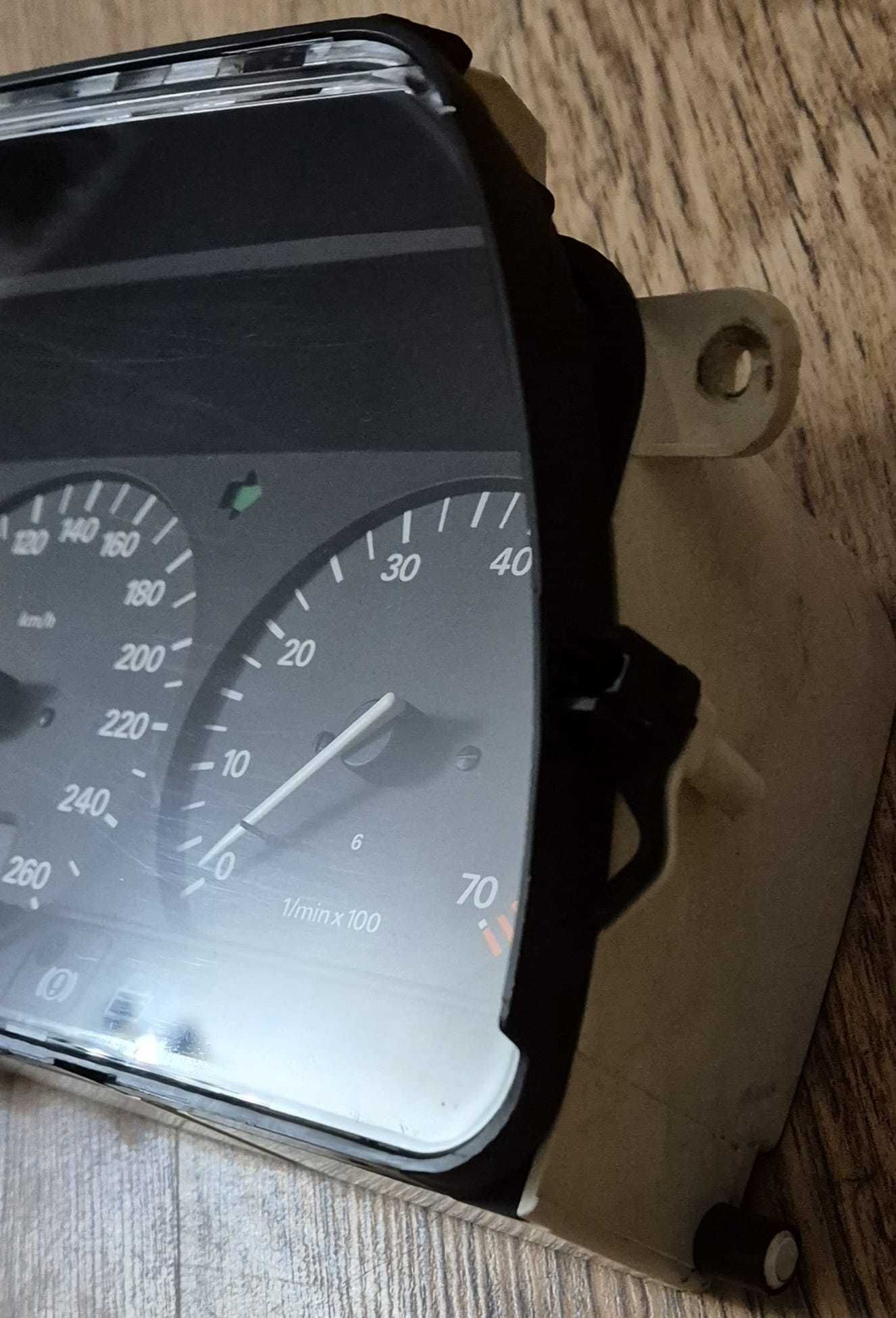 Licznik Zegary VW PASSAT B4 (93-97r.) 2,8 VR6 Oryginalny MOTOMETER