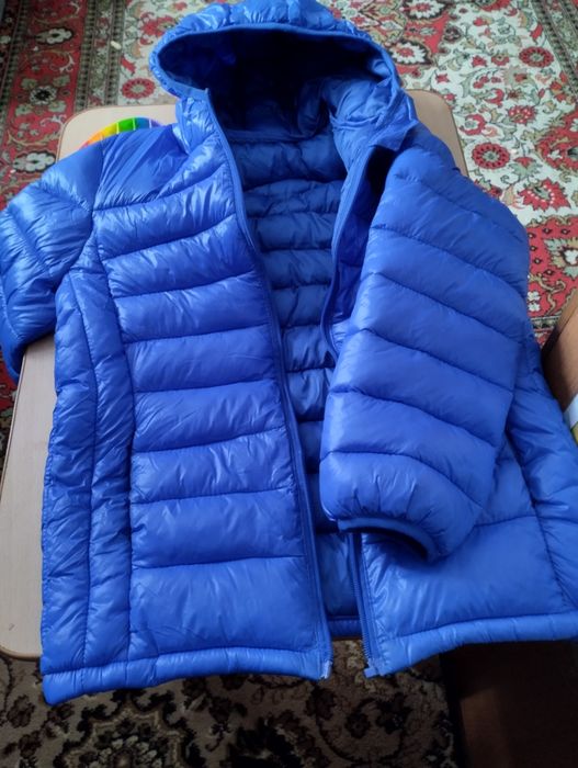 Продам Нову куртки не підійшла по розміру.