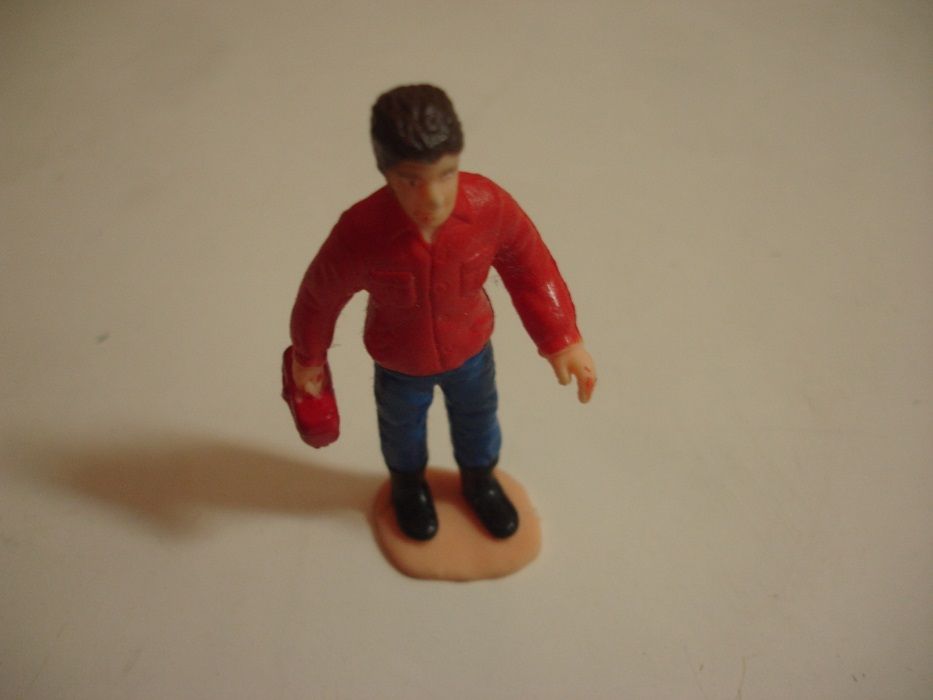 Sinais de código, cones e bonecos