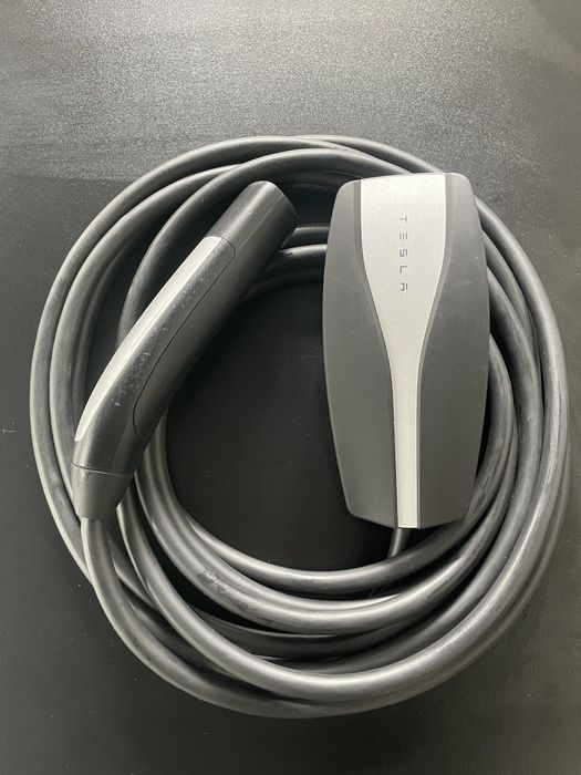 Зарядка Оригінал Tesla Mobile Connector Gen2 (32A). Не працююча.