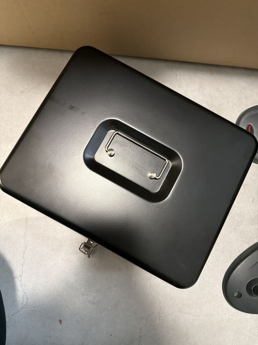 Metalowa Kasetka na pieniądze