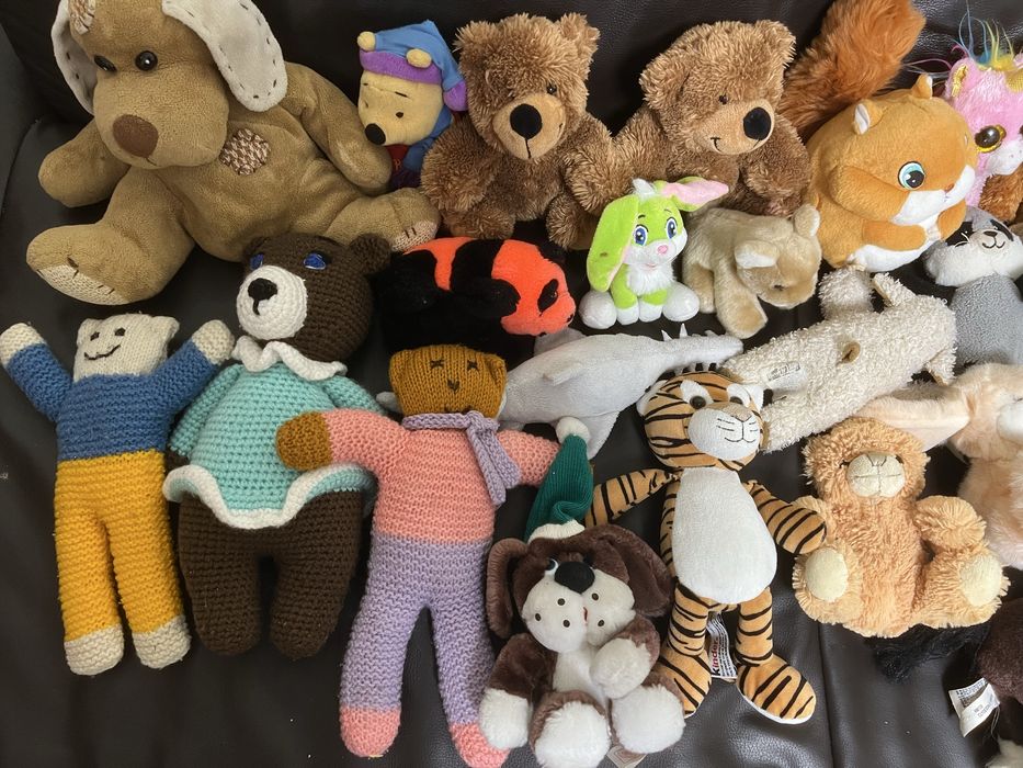 Мʼякі іграшки різномінітні ведмедики,тигр,собачки, фрукти,зайці, Геко