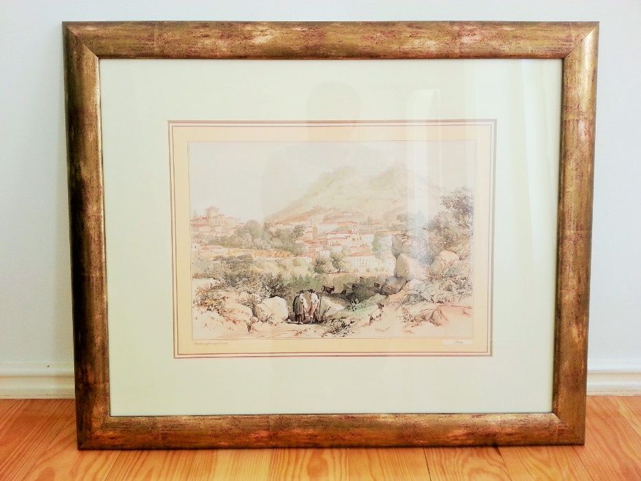 Quadros com gravuras de Lisboa, Guimarães e Sintra