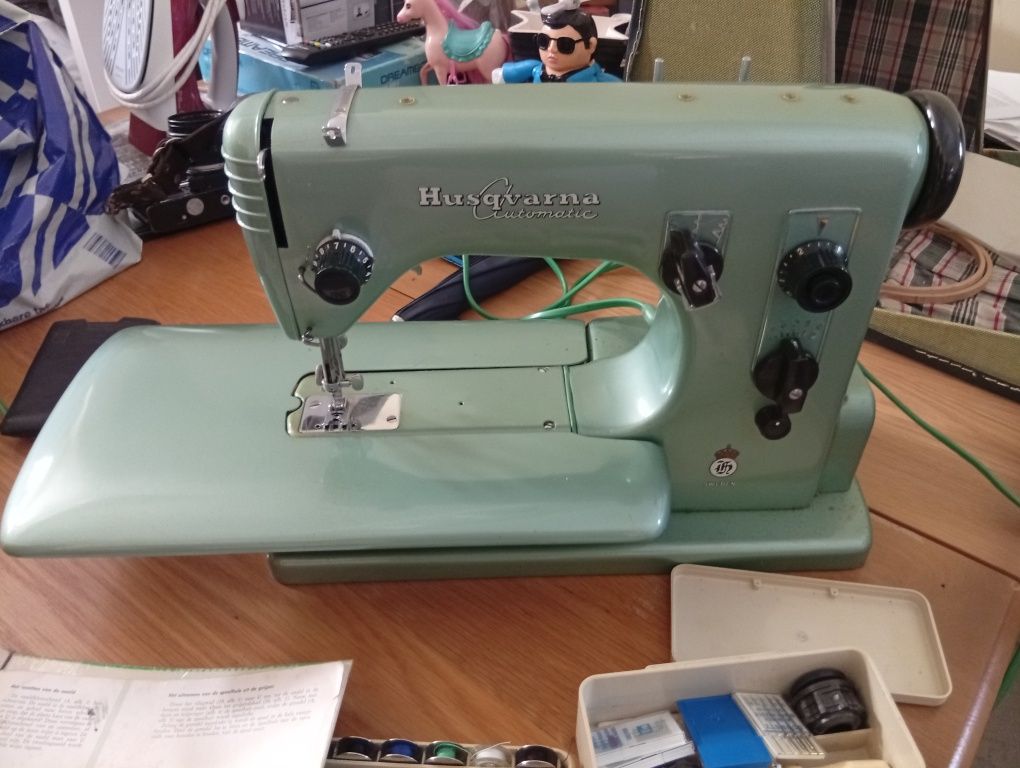 Husqvarna maquina costura