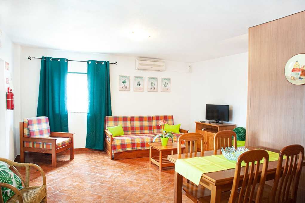 Setembro - Promoção - Casa com piscina zona sossegada 10 min da praia