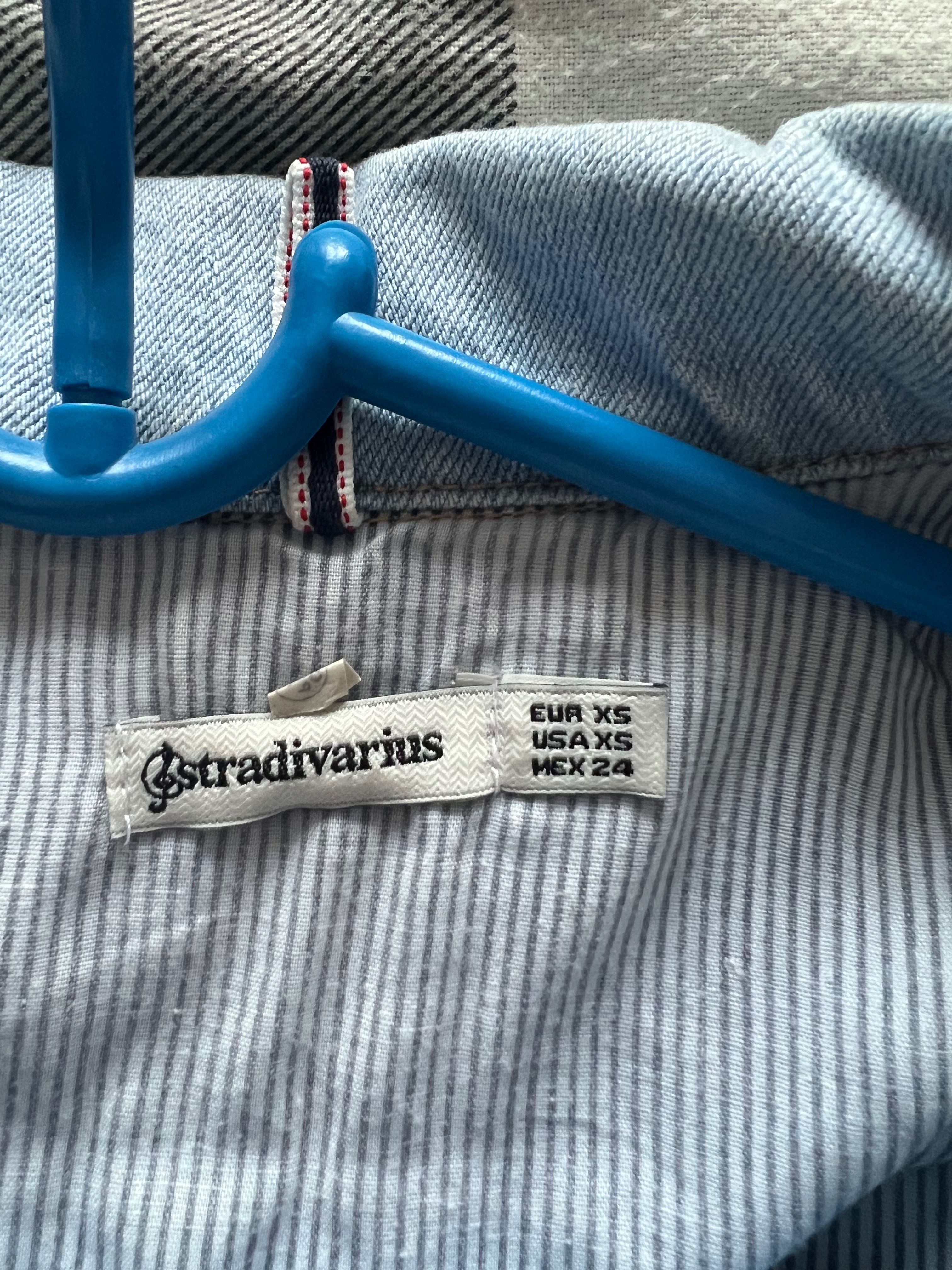 Kurtka jeansowa Stradivarius XS