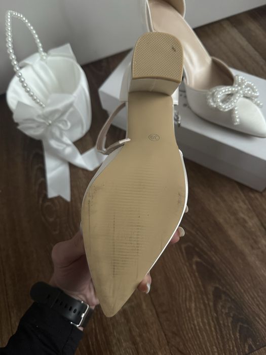 Туфлі білі весільні на каблуку колір айворі