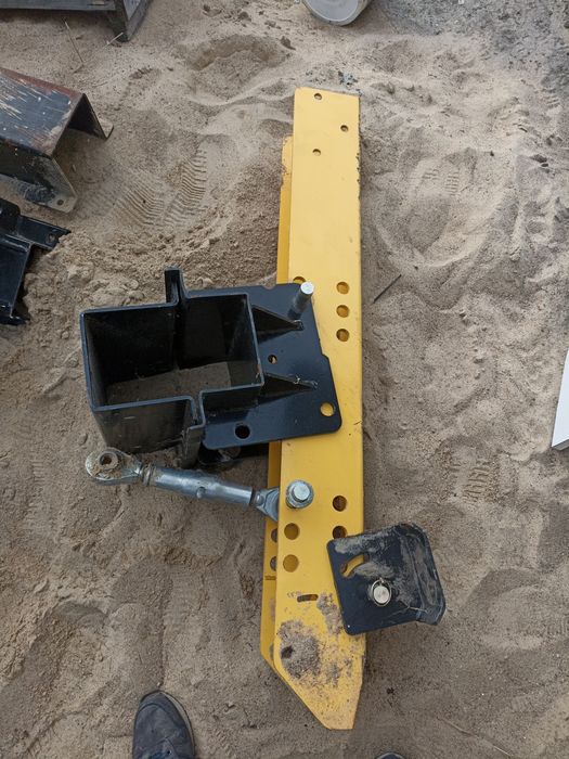 Mocowanie hederu New Holland