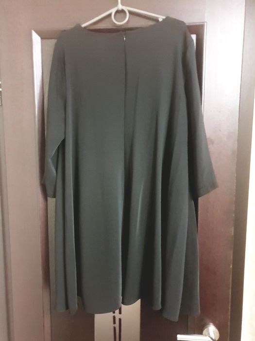 Нарядное платье 54размера