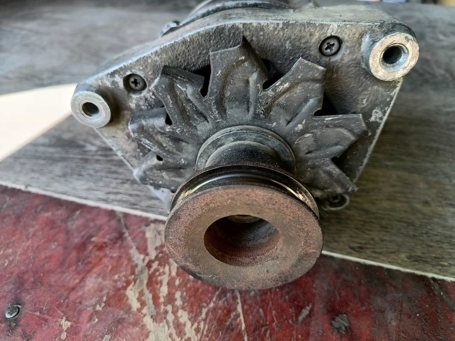 Генератор 12В VW transporter t3