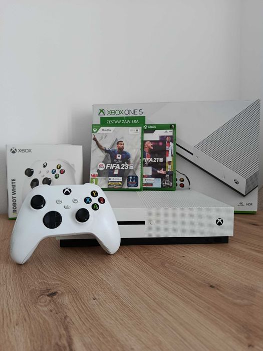 Xbox One S 500GB+Fifa 21+Fifa 23