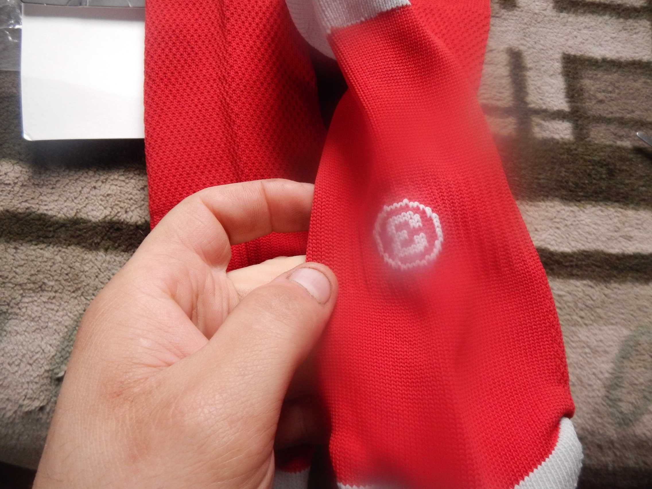 Wyprzedaż-> Getry piłkarskie adidas czerwony rozm. 40-42 ostatnie