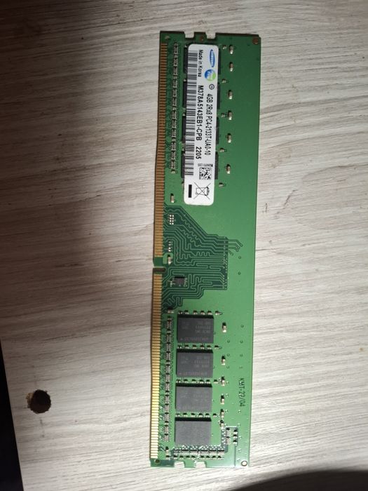 Оперативна пам'ять ddr4 4gb 2200