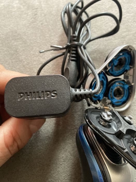 Бритва Philips Shaver Series 5000 AquaTouch