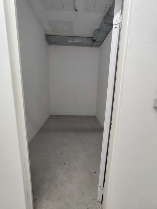 Arrecadação; Storage Arrumo; Box - Gaia Venda ou arrendamento 8.20 m2