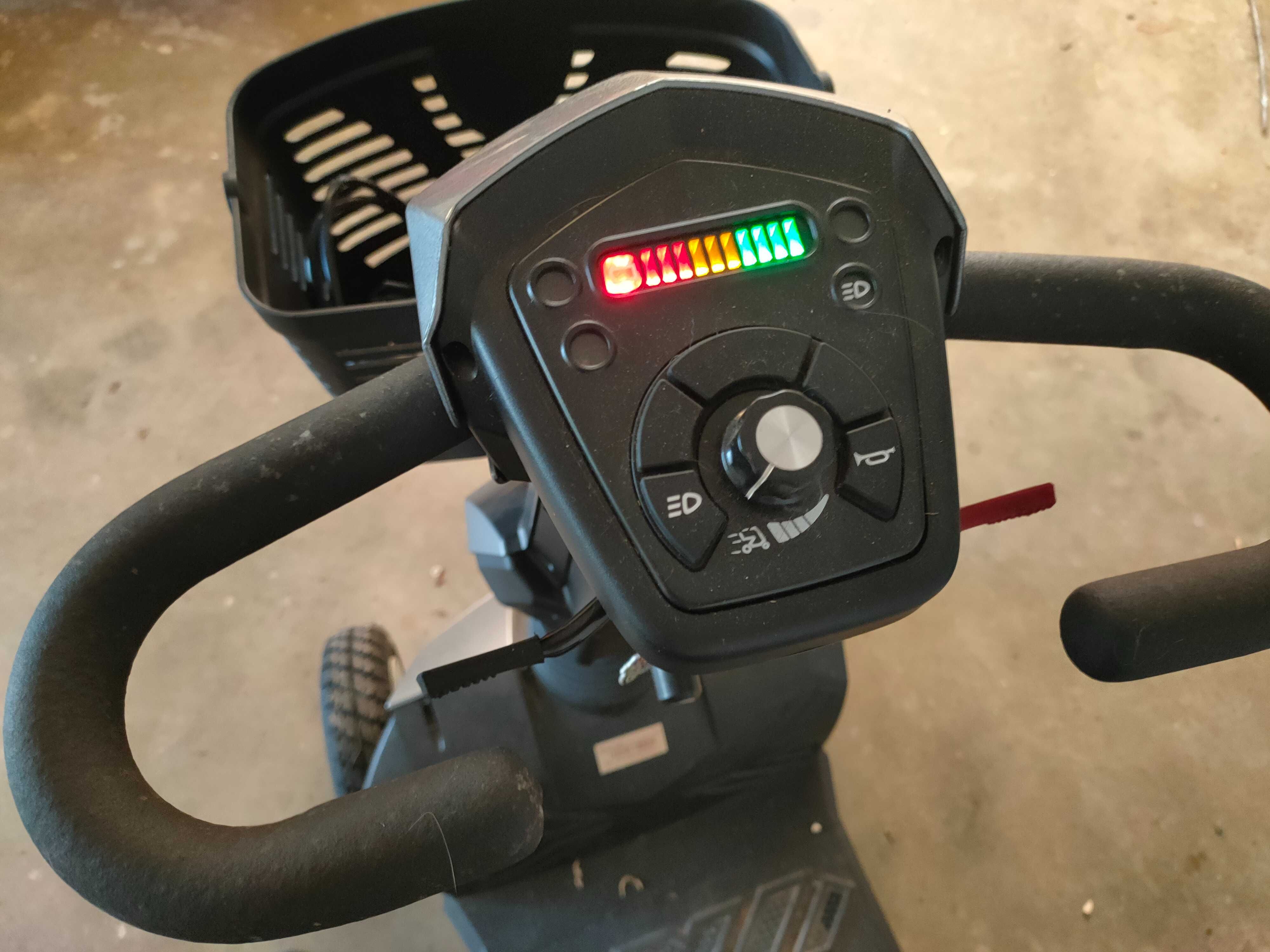 Scooter de mobilidade reduzida