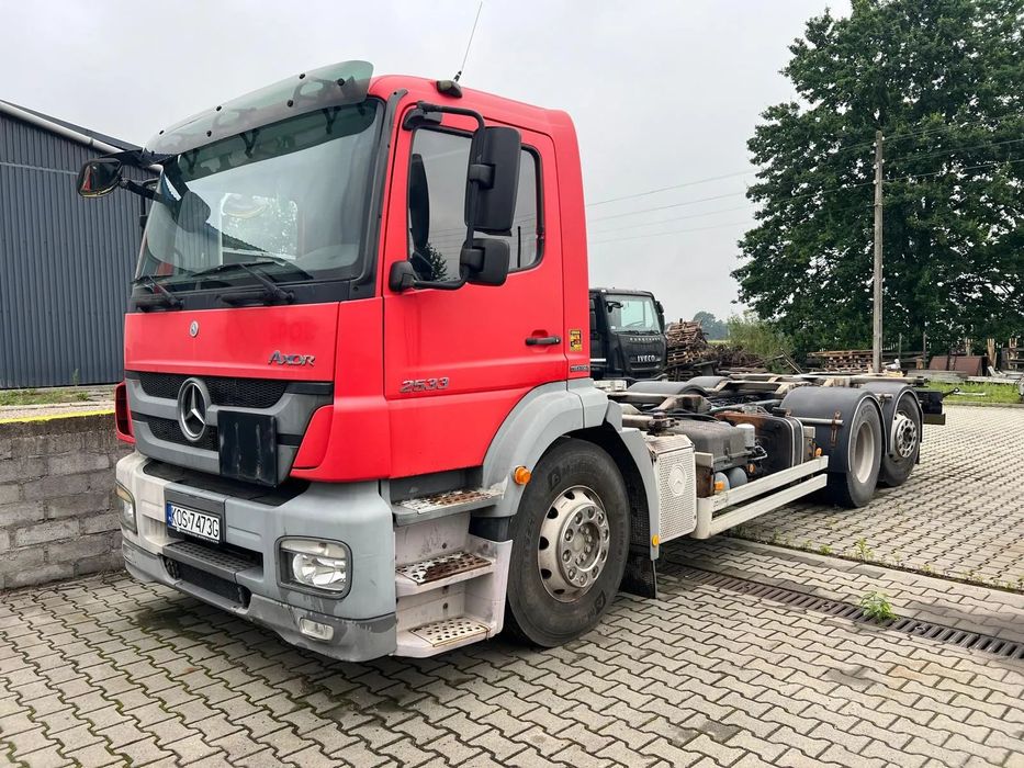 Mercedes-Benz Axor 2533  podwozie pod zabudowę, sprowadzony, bezwypadkowy, stan bdb