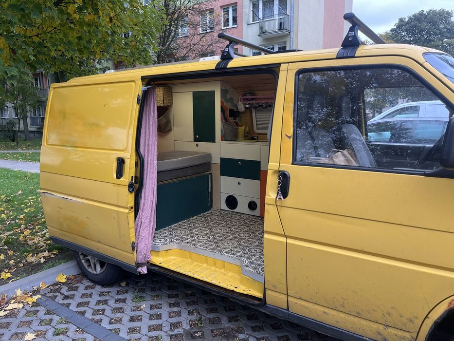 Volkswagen Transporter T4 kamper 1.9 TDI 1998 (na festiwale, kemping)