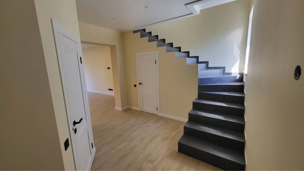 Продаж чудового таунхаусу 100,80 кв.м  в сел. Гостомель