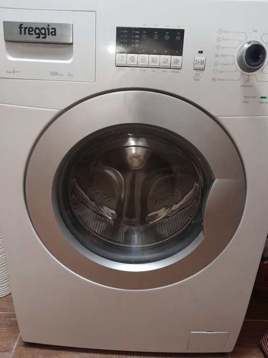 Продаю пральну машину