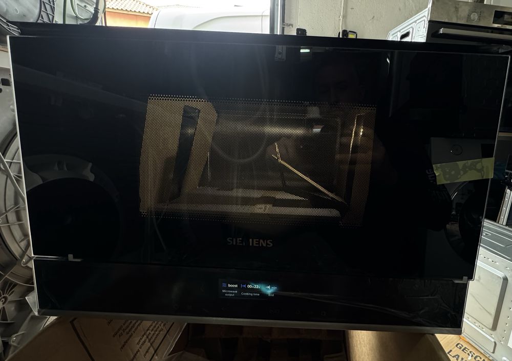 Micro-ondas Encastre SIEMENS BE732R1B1 (21 L - Sem Grill - Preto)