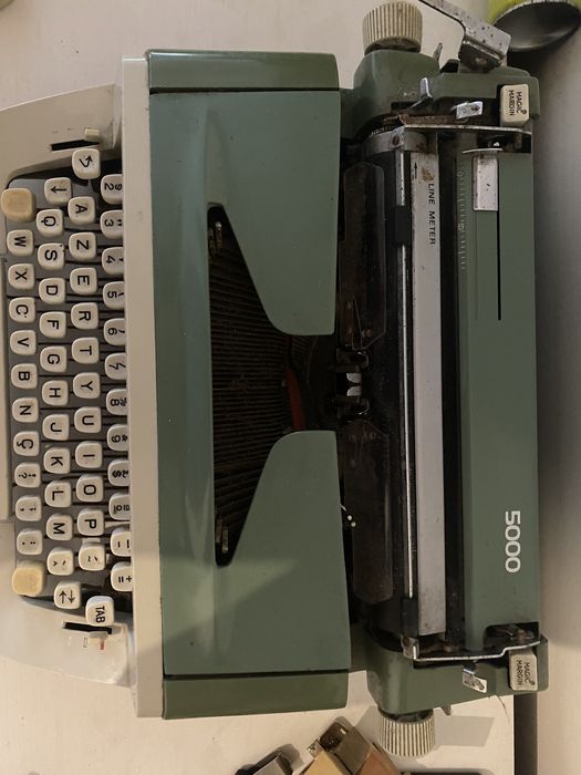 Máquina de Escrever Messa