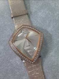 Relógio GUESS dourado