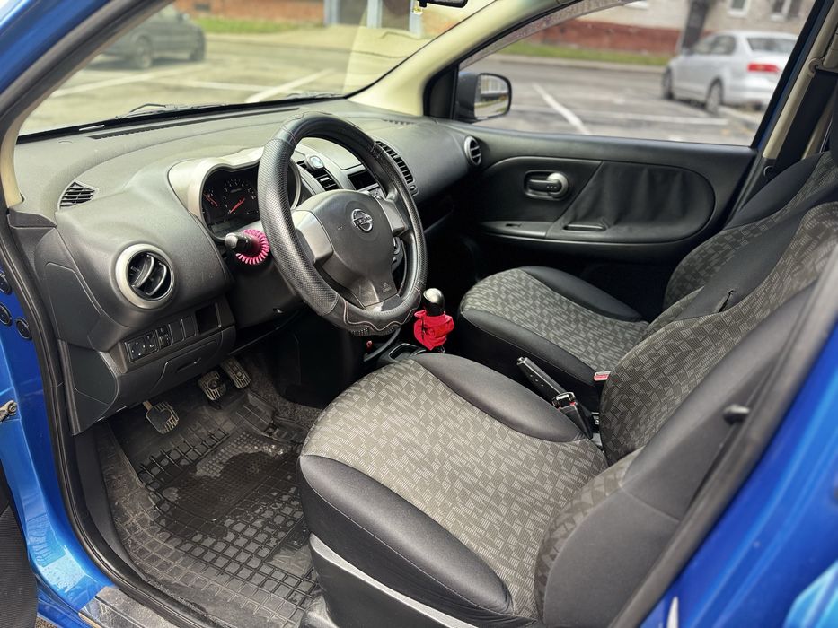 Nissan Note 1.6 бензин автомобіль