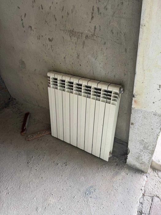 11 radiadores águas quente, Roca 690€