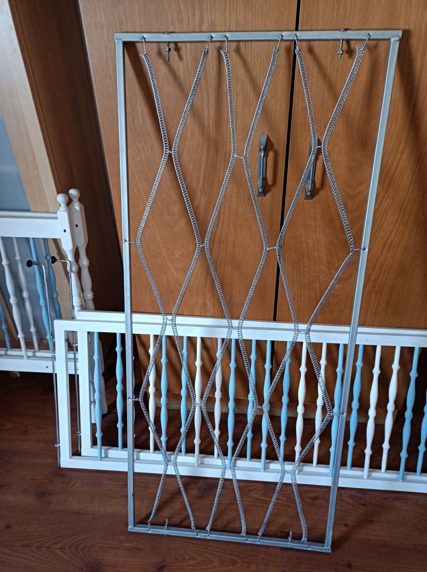 Cama de Bebé impecável com colchão