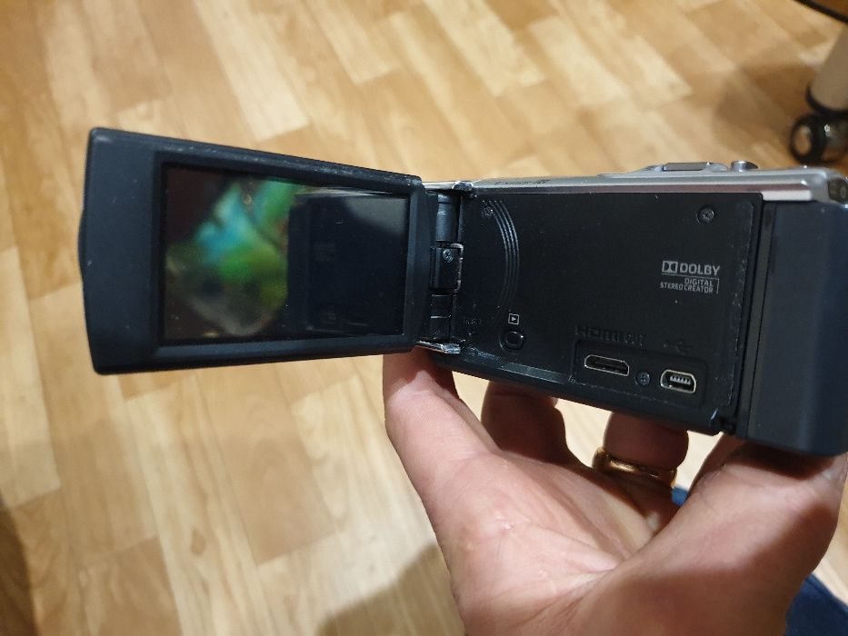 Цифрова відеокамера SONY HDR-CX200E