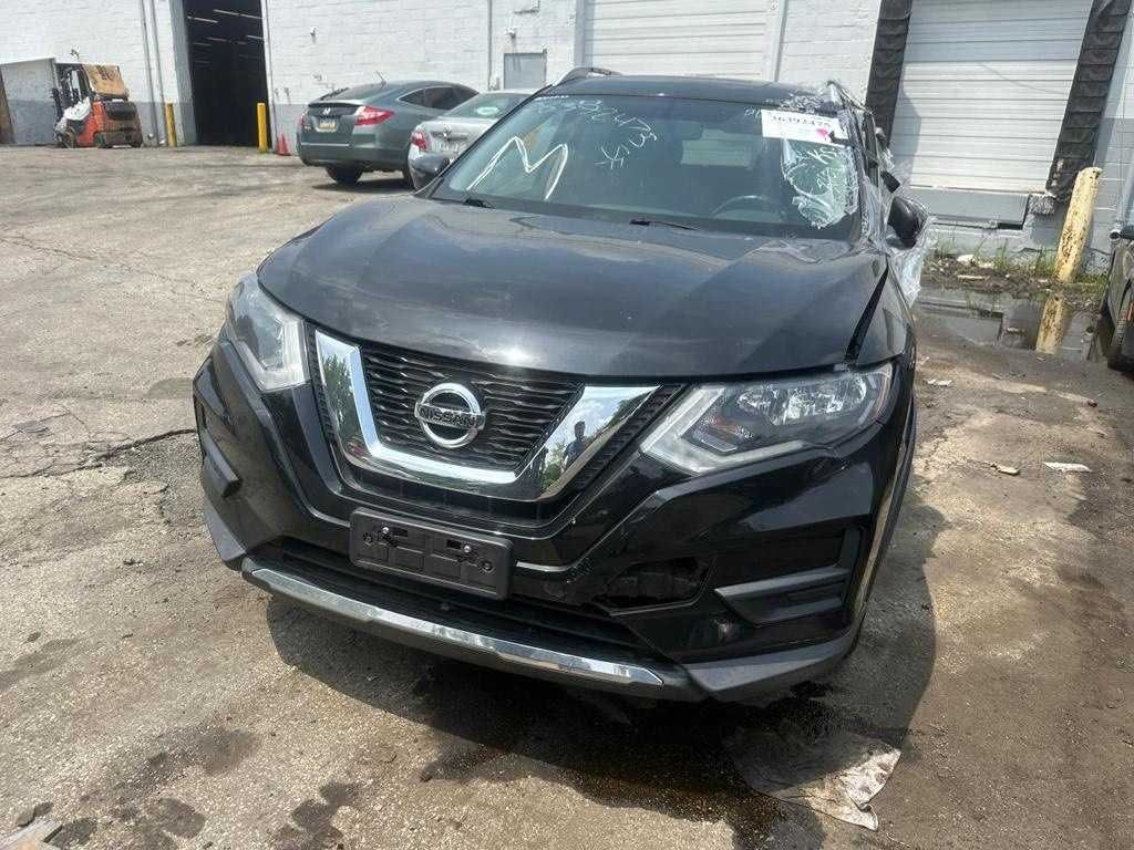 Решетка радиатора под камеру Nissan Rogue SV AWD Т32 Рог