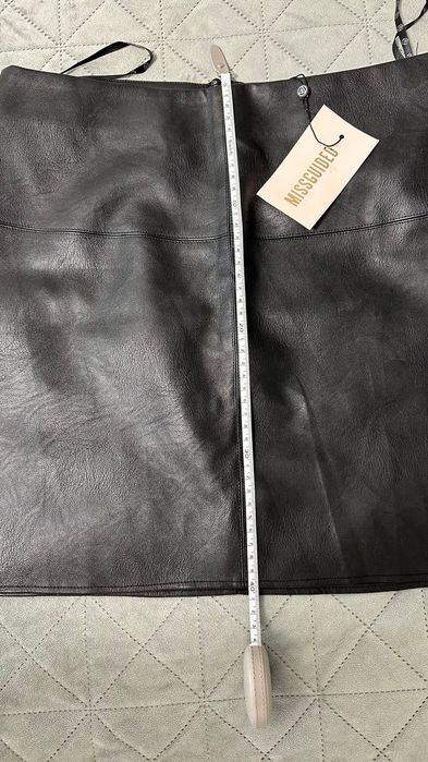 Юбка мини з экокожи